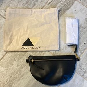 Abby Alley sling bag in black. Like new. Used 2x.